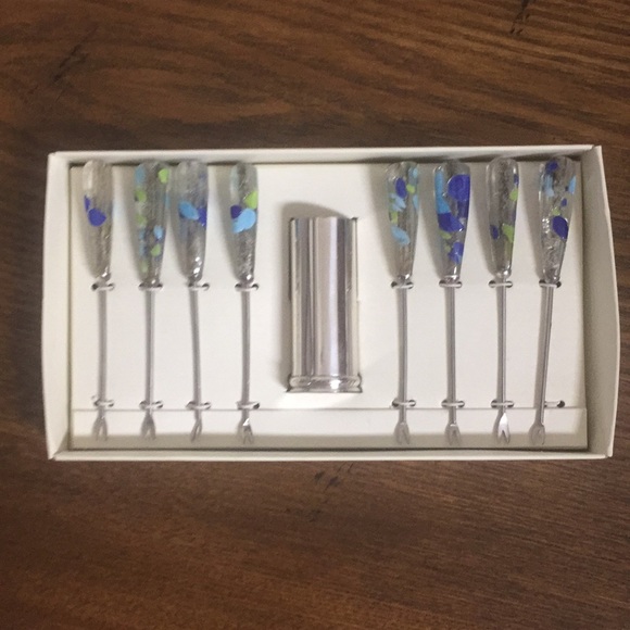 Pier 1 Other - Hors d’oeuvre picks and Holder